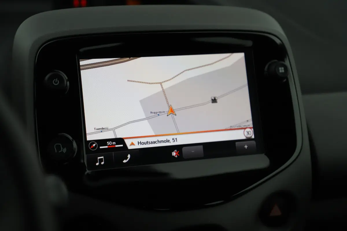 1.0 e-VTi Active Navigatie Achteruitrijcamera Bluetooth Airco Radio