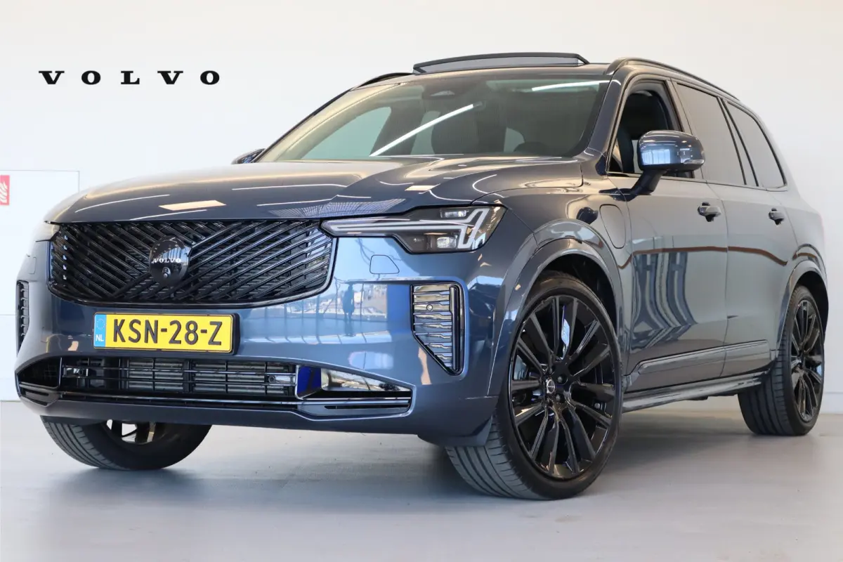 T8 455PK AWD Ultra Dark | Full options! | B&W | Luchtvering | 22" | Massage/ventilatie | Trekhaak