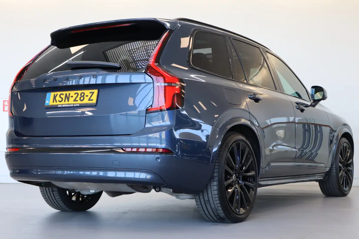T8 455PK AWD Ultra Dark | Full options! | B&W | Luchtvering | 22" | Massage/ventilatie | Trekhaak