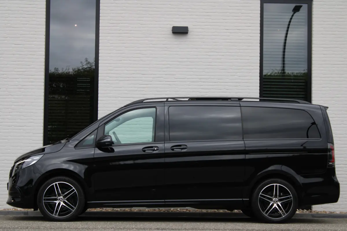 300d / AMG / DC / 4-Matic / Luchtvering / Pano / Burmester / Vol Opties / NIEUWSTAAT.