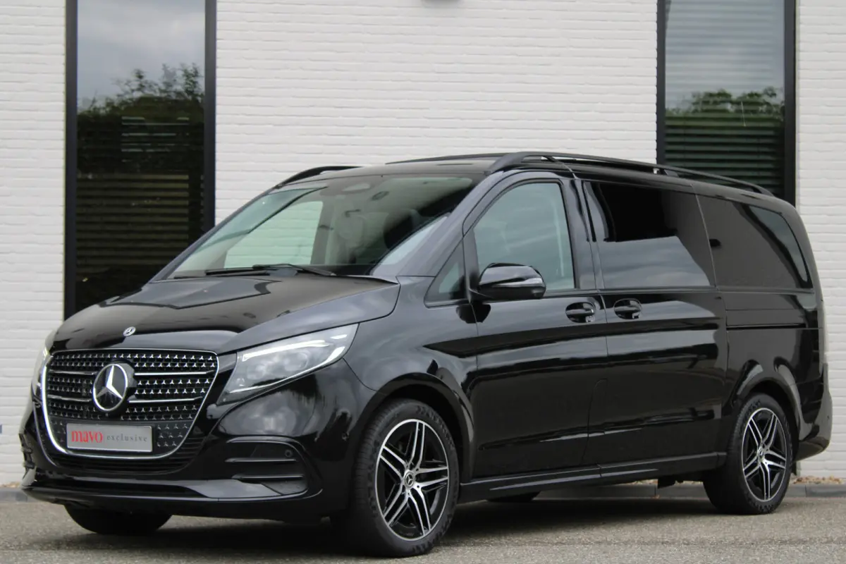 300d / AMG / DC / 4-Matic / Luchtvering / Pano / Burmester / Vol Opties / NIEUWSTAAT.
