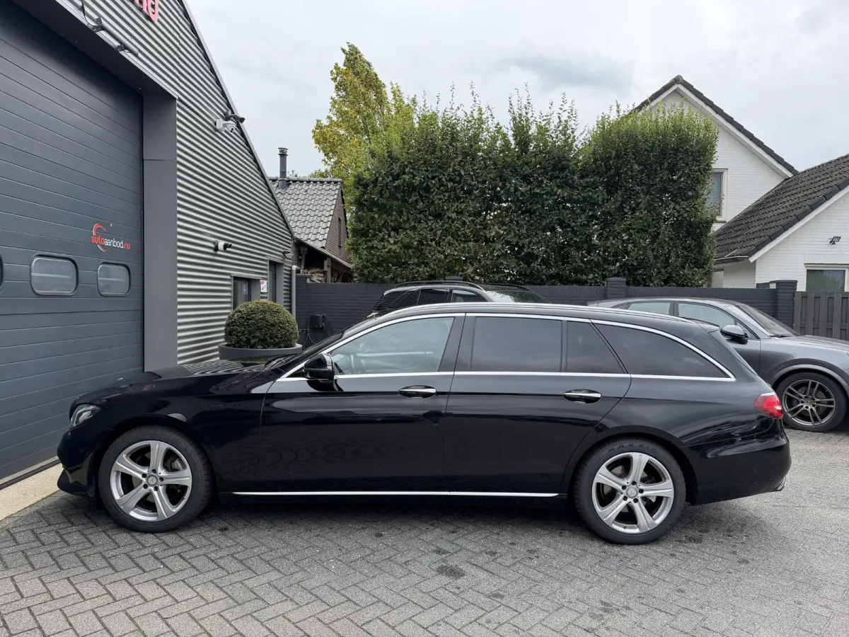 220 d Business | Camera | Navigatie | Burmester | Sfeerverlichting |