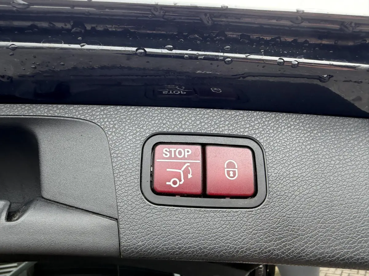 220 d Business | Camera | Navigatie | Burmester | Sfeerverlichting |