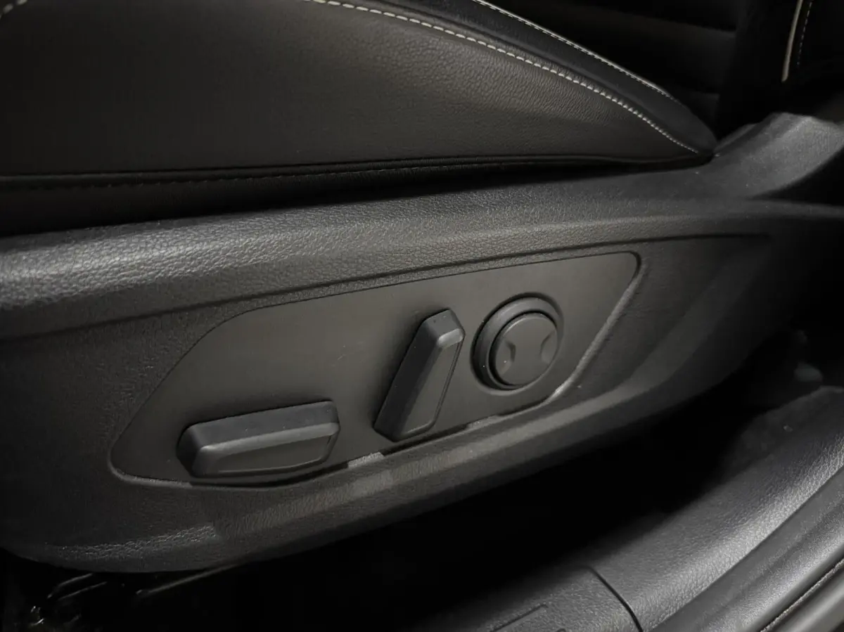 1.6 T-GDi Plug-in Hybrid GT-Line Pano 360° Memory Carplay
