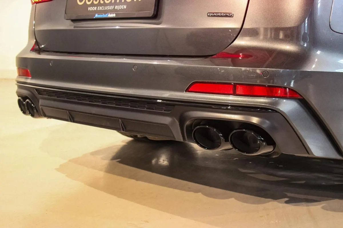 55 TFSI e quattro Competition PANO | TREKH