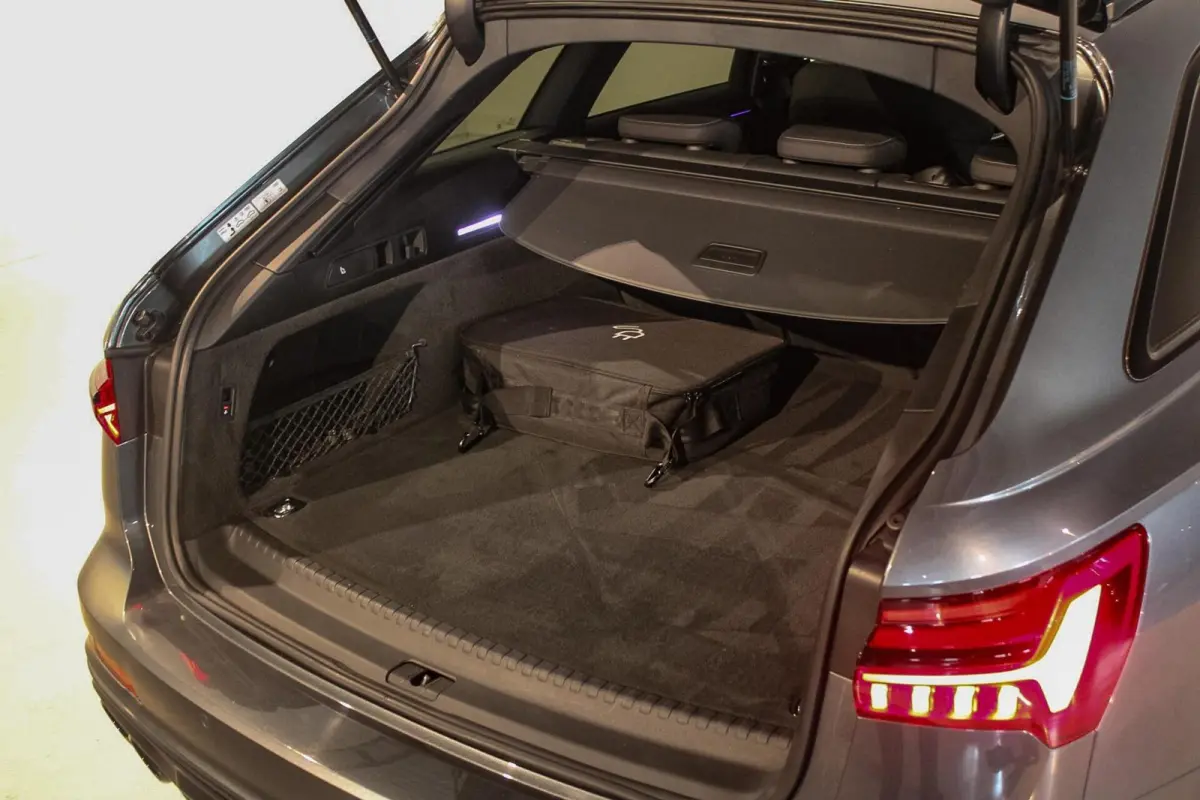 55 TFSI e quattro Competition PANO | TREKH