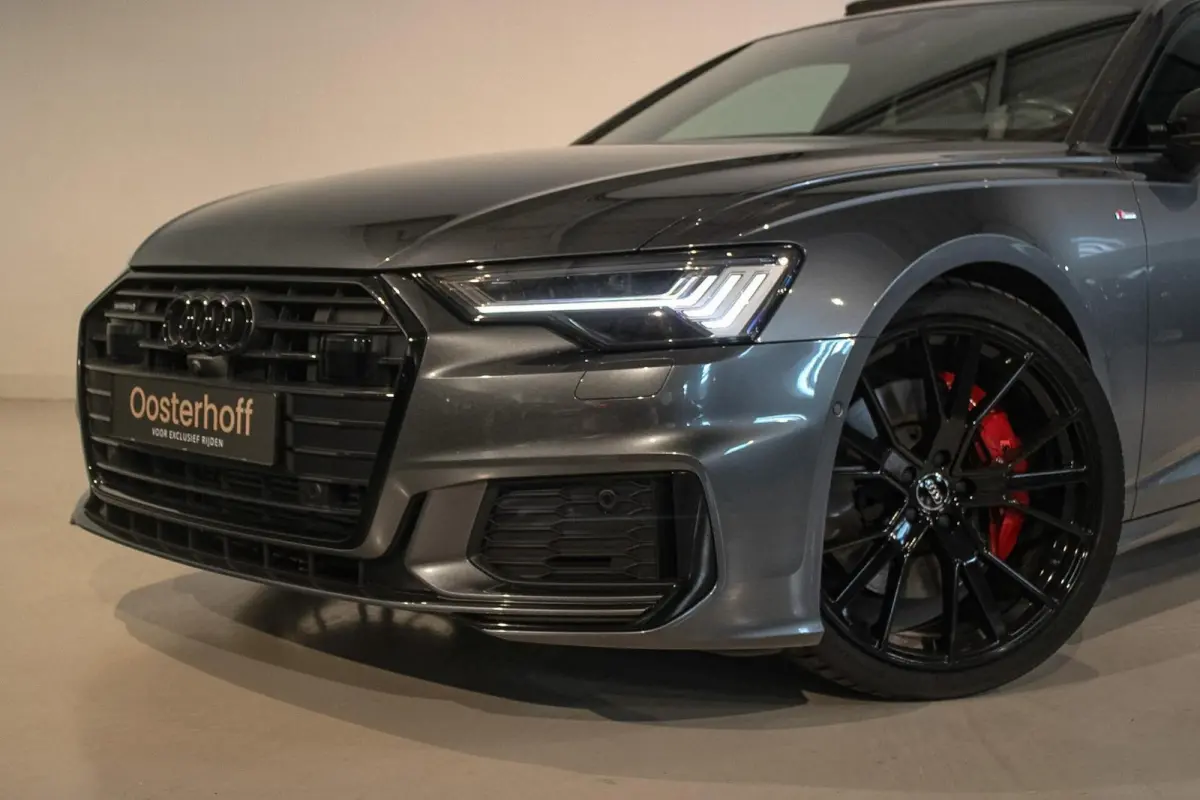 55 TFSI e quattro Competition PANO | TREKH