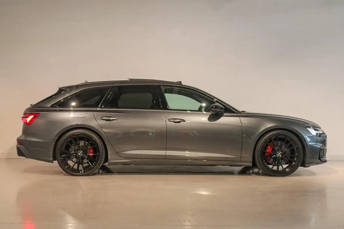 55 TFSI e quattro Competition PANO | TREKH