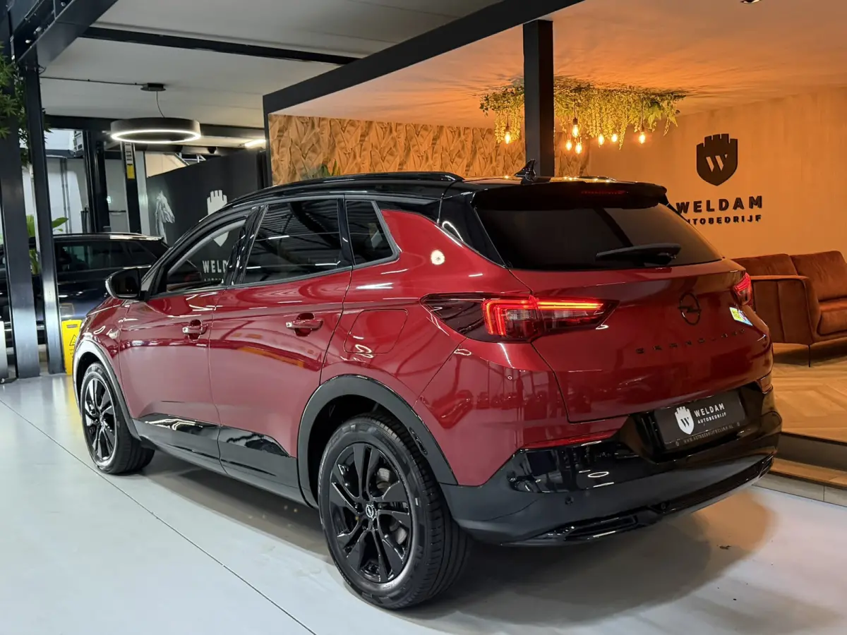 1.6 Turbo Plug-In Hybrid GS Line 224PK Bi-Color|ACC Autopilot|360°|Stoel+Stuurverwarming|Dodehoek|LED|Navi|Rijklaar