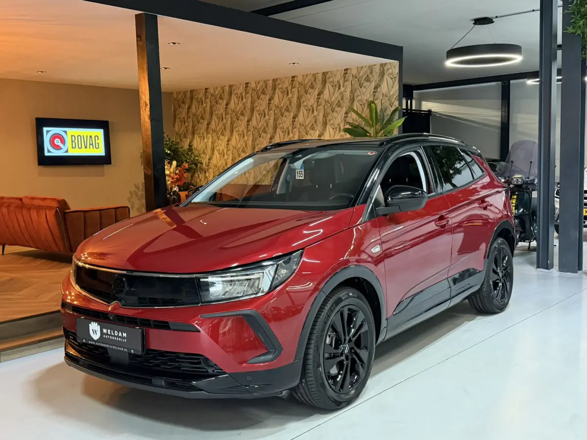 1.6 Turbo Plug-In Hybrid GS Line 224PK Bi-Color|ACC Autopilot|360°|Stoel+Stuurverwarming|Dodehoek|LED|Navi|Rijklaar