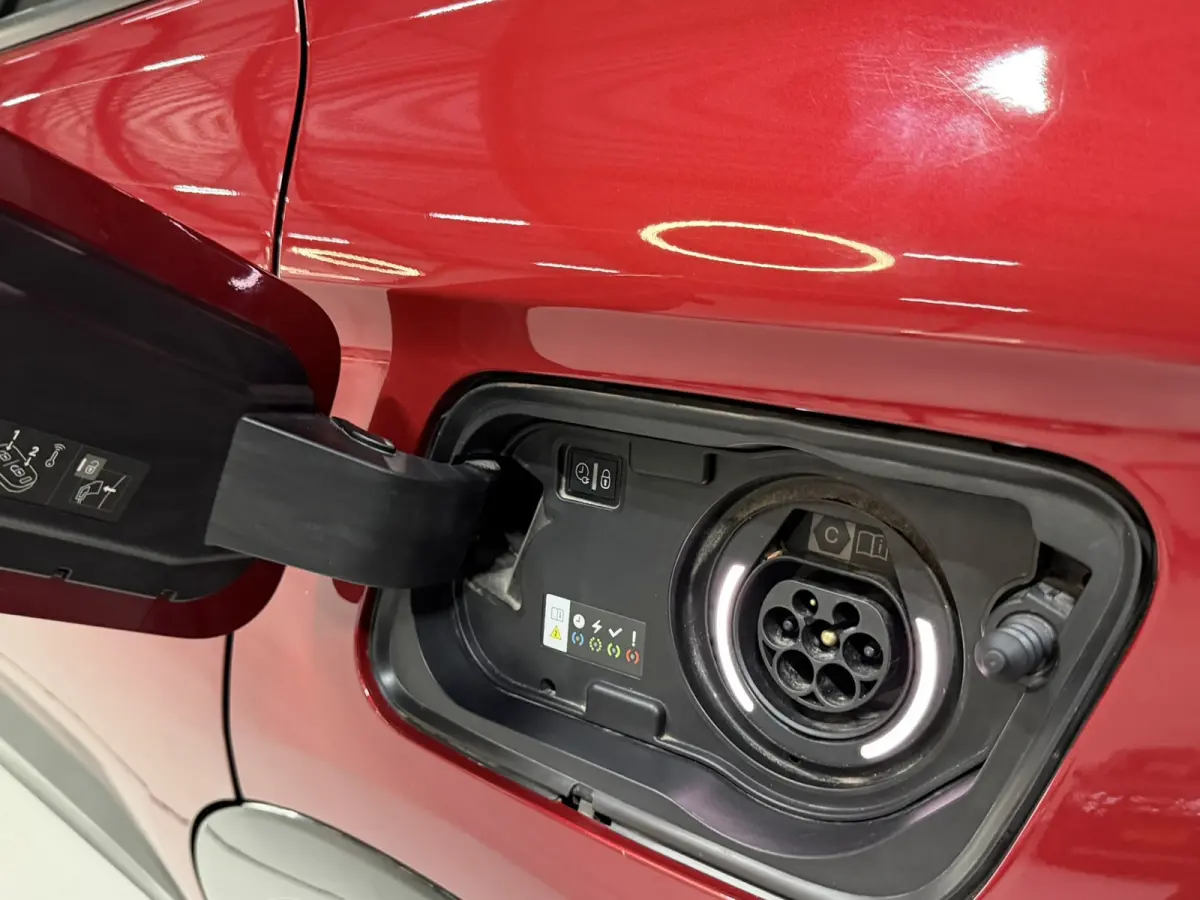 1.6 Turbo Plug-In Hybrid GS Line 224PK Bi-Color|ACC Autopilot|360°|Stoel+Stuurverwarming|Dodehoek|LED|Navi|Rijklaar