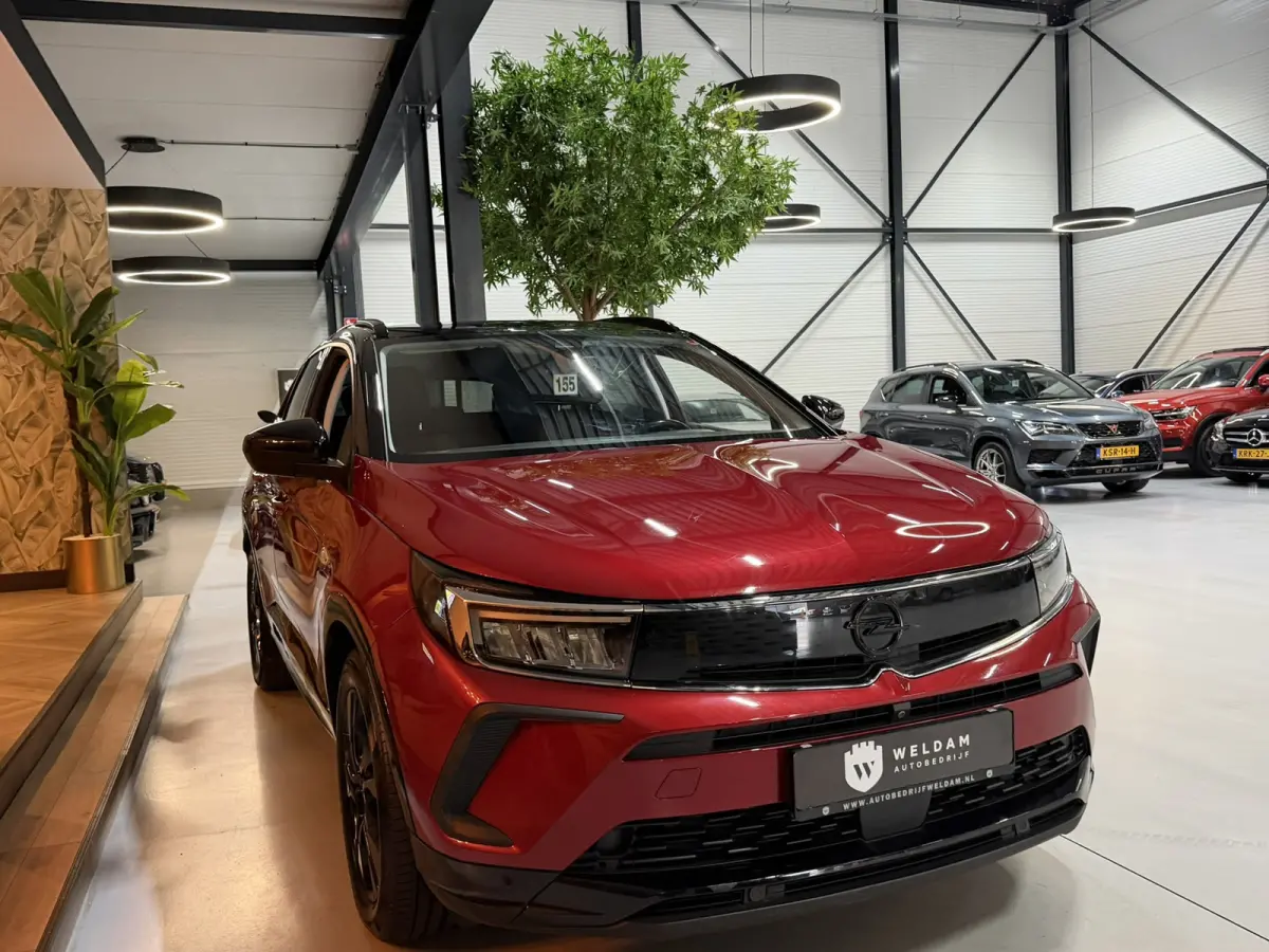 1.6 Turbo Plug-In Hybrid GS Line 224PK Bi-Color|ACC Autopilot|360°|Stoel+Stuurverwarming|Dodehoek|LED|Navi|Rijklaar