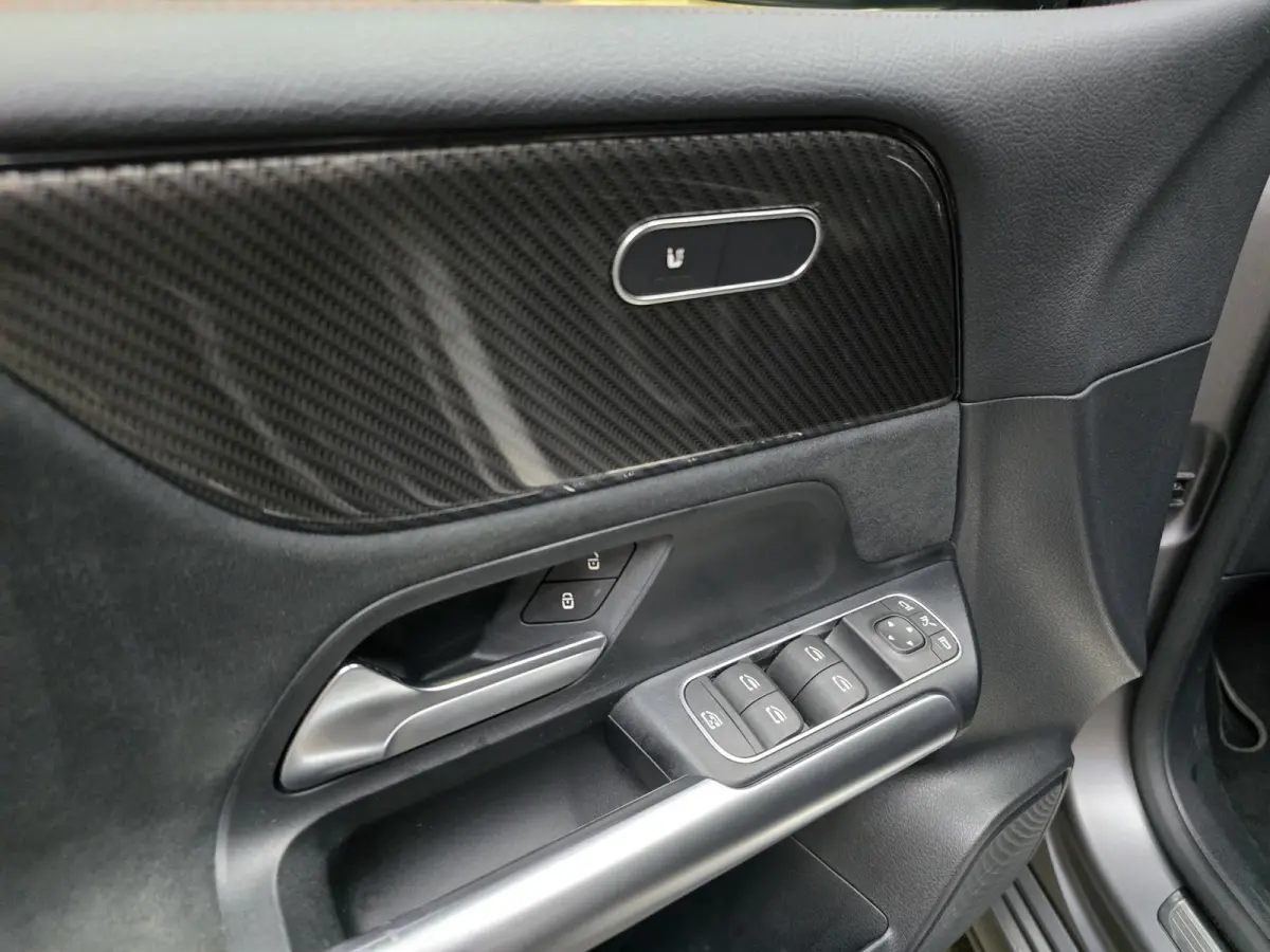 200 Business Solution AMG Pano Navi Camera Trekhaak Clima Cruiise LM