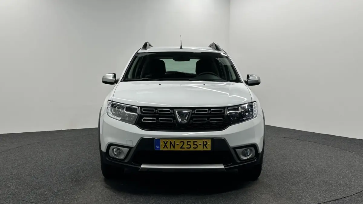 0.9 TCe SL AUTOMAAT TREKHAAK AIRCO NAVI CRUISE 64000 KM.