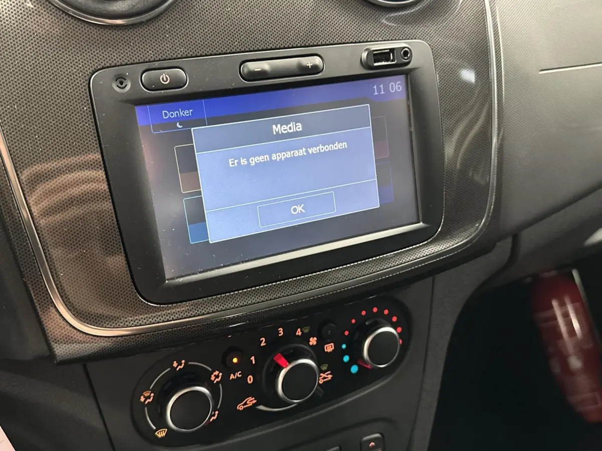 0.9 TCe SL AUTOMAAT TREKHAAK AIRCO NAVI CRUISE 64000 KM.