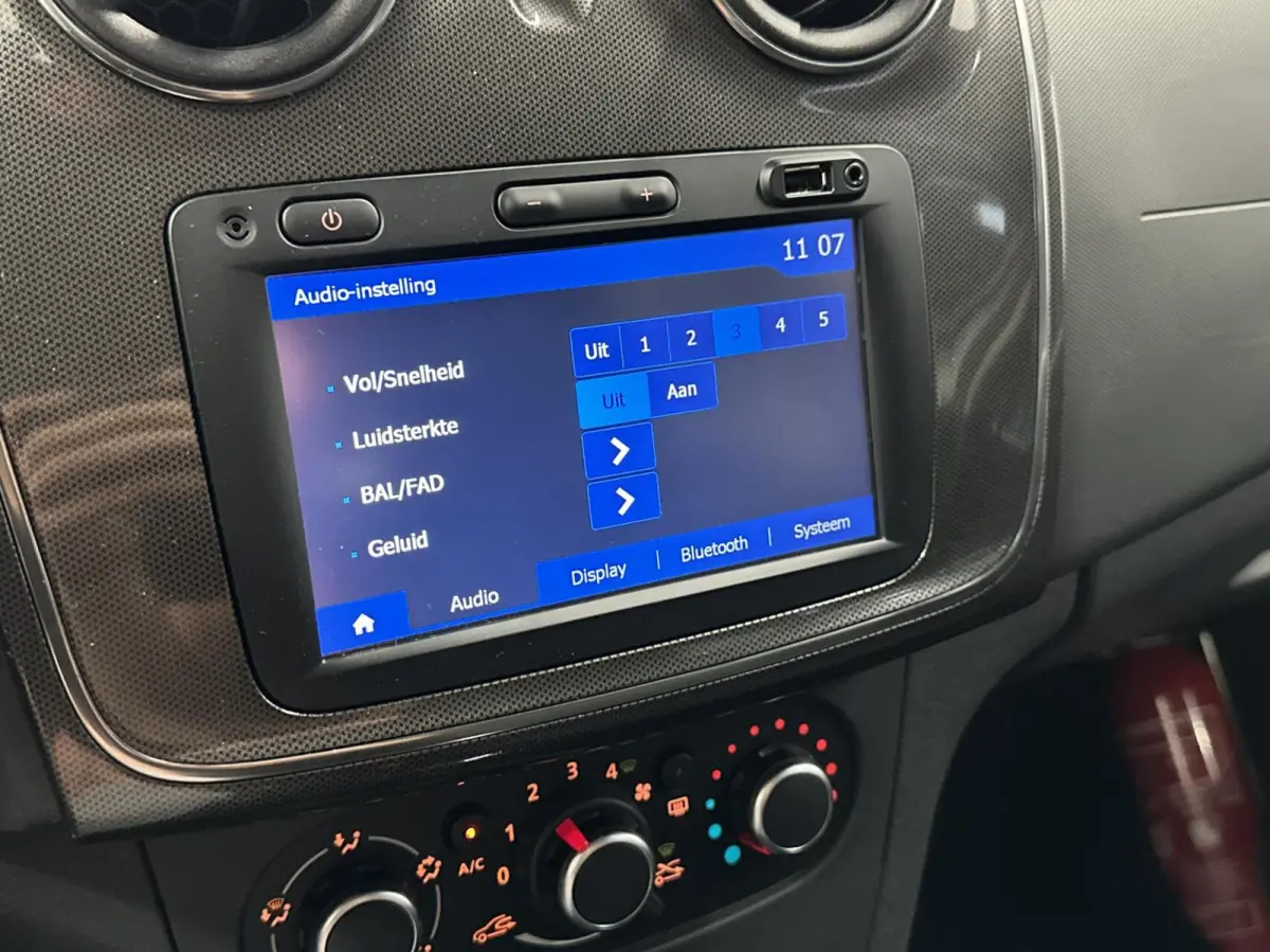0.9 TCe SL AUTOMAAT TREKHAAK AIRCO NAVI CRUISE 64000 KM.