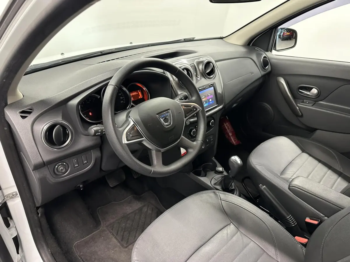 0.9 TCe SL AUTOMAAT TREKHAAK AIRCO NAVI CRUISE 64000 KM.