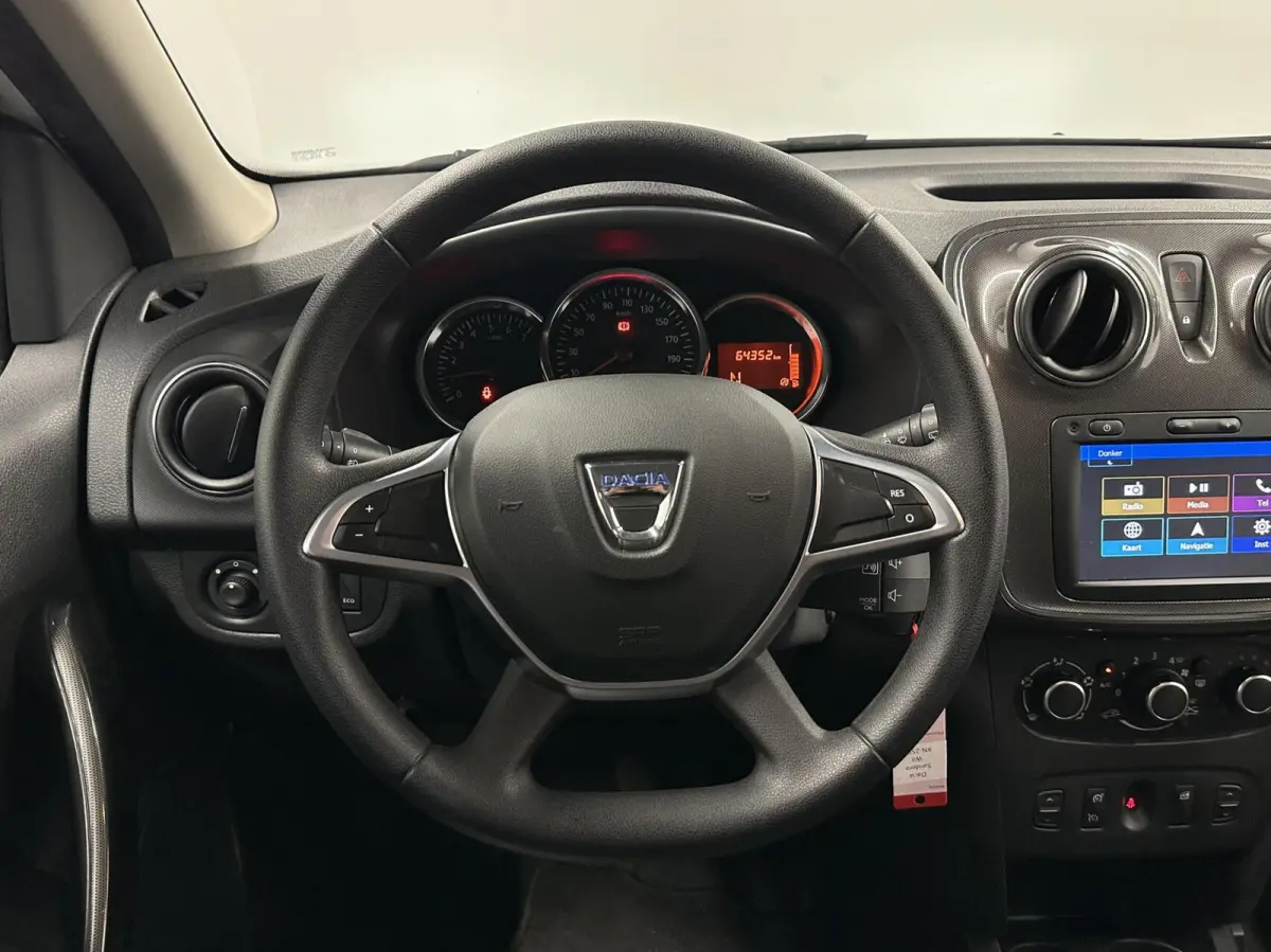 0.9 TCe SL AUTOMAAT TREKHAAK AIRCO NAVI CRUISE 64000 KM.