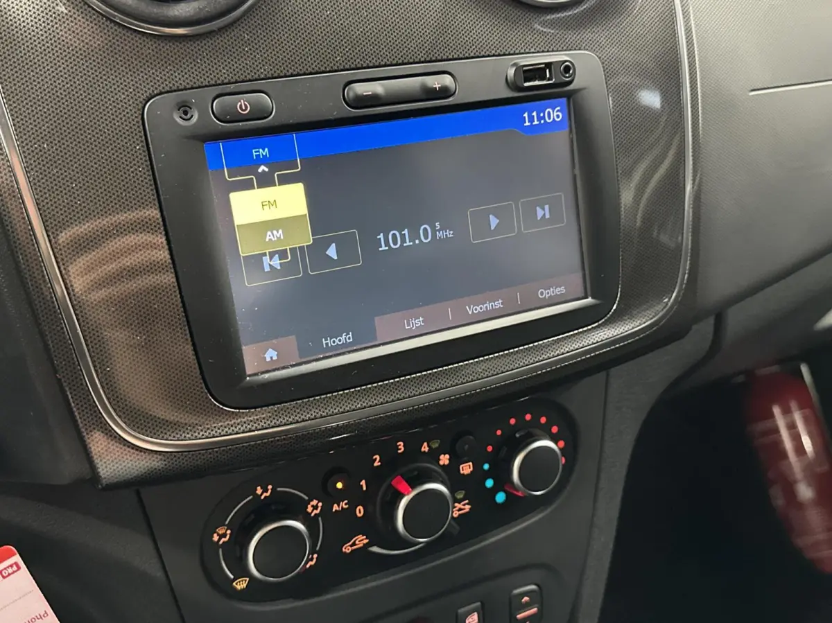 0.9 TCe SL AUTOMAAT TREKHAAK AIRCO NAVI CRUISE 64000 KM.