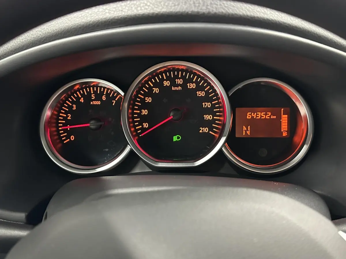 0.9 TCe SL AUTOMAAT TREKHAAK AIRCO NAVI CRUISE 64000 KM.
