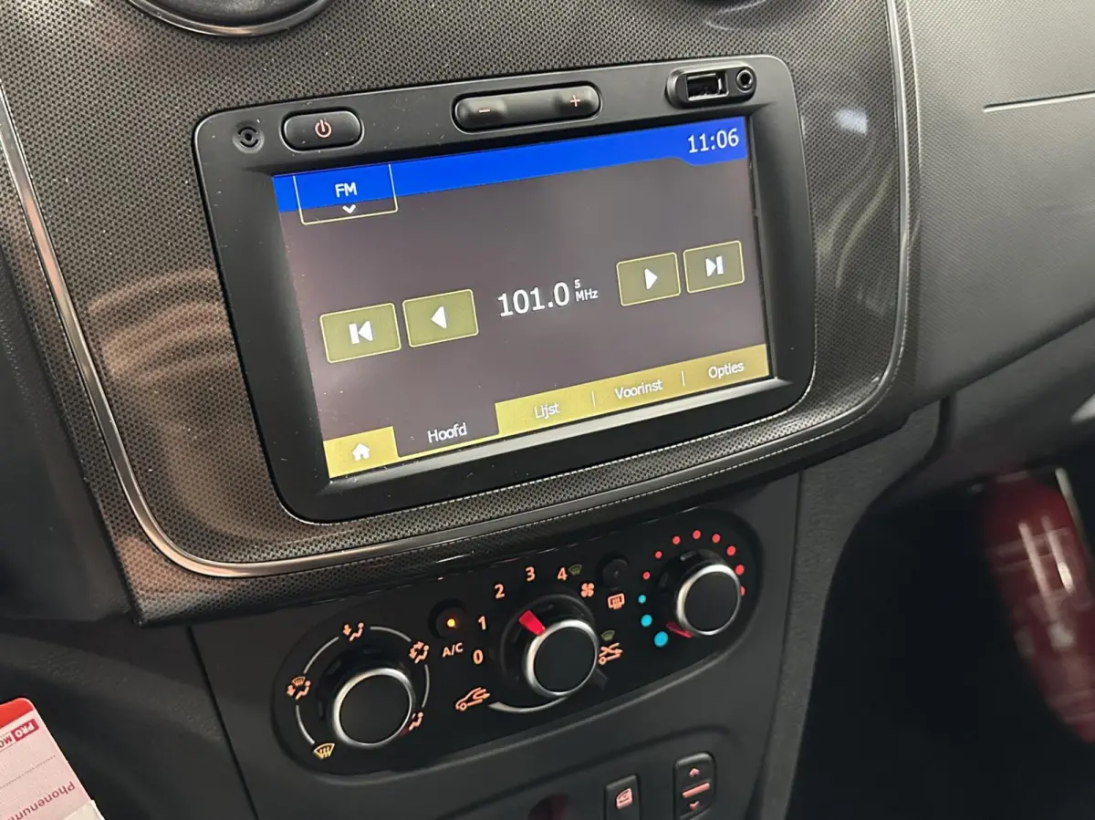 0.9 TCe SL AUTOMAAT TREKHAAK AIRCO NAVI CRUISE 64000 KM.