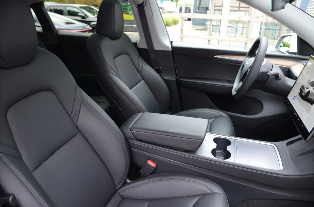 Performance AWD 75 kWh AutoPilot3.0 Ryzen