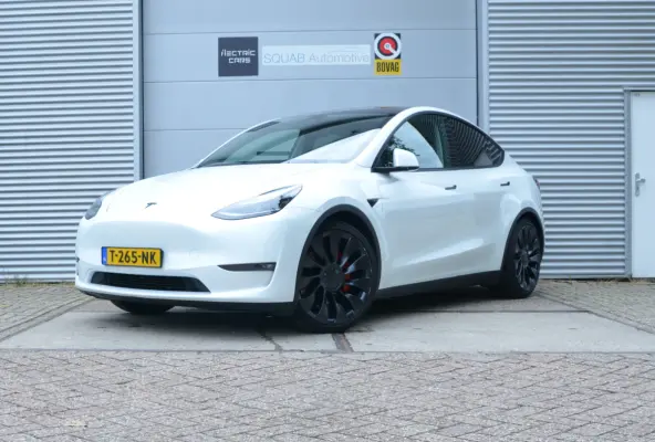 Performance AWD 75 kWh AutoPilot3.0 Ryzen