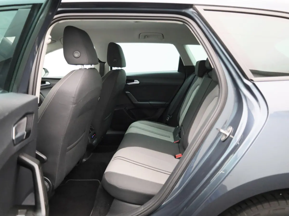 1.5 TSI Style Business Intense | Apple Carplay / Android Auto | Climate Control | Parkeersensoren | Achteruitrijcamera | Trekhaak |