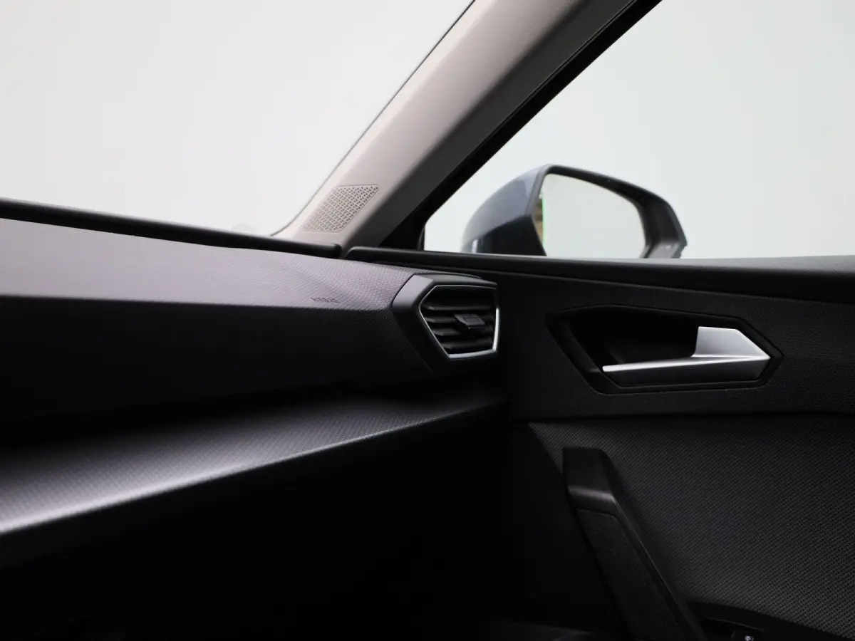 1.5 TSI Style Business Intense | Apple Carplay / Android Auto | Climate Control | Parkeersensoren | Achteruitrijcamera | Trekhaak |