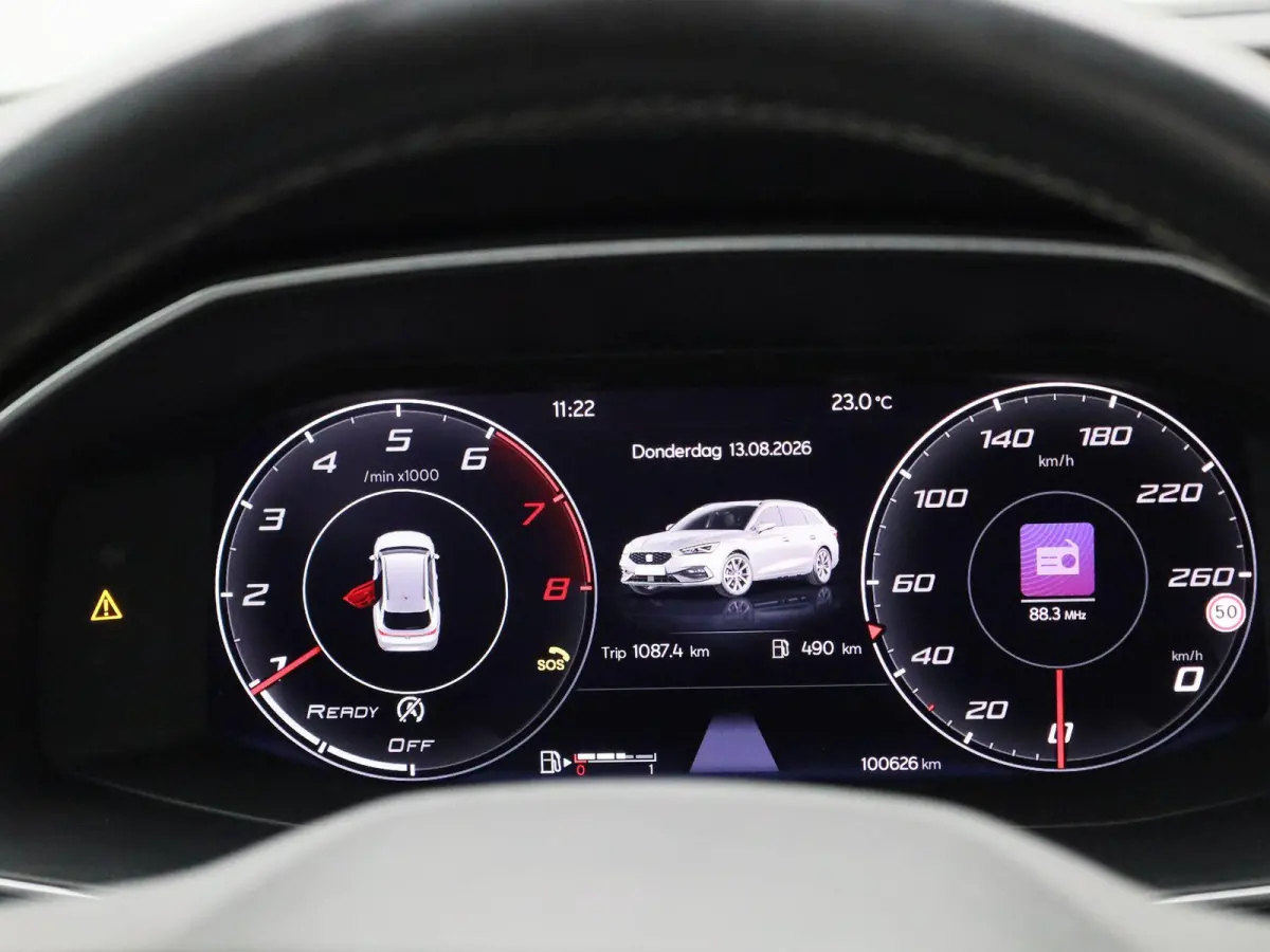 1.5 TSI Style Business Intense | Apple Carplay / Android Auto | Climate Control | Parkeersensoren | Achteruitrijcamera | Trekhaak |