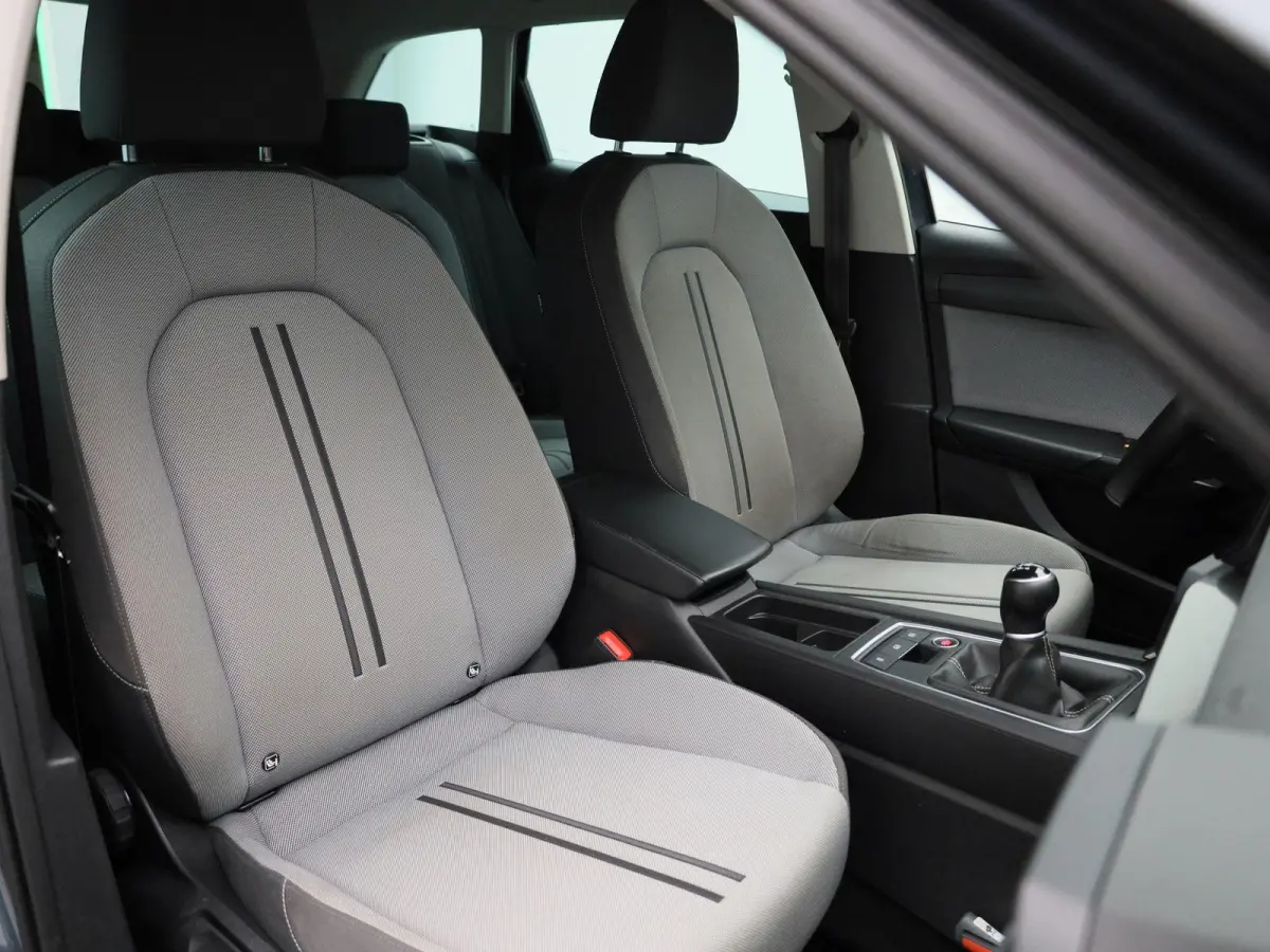 1.5 TSI Style Business Intense | Apple Carplay / Android Auto | Climate Control | Parkeersensoren | Achteruitrijcamera | Trekhaak |