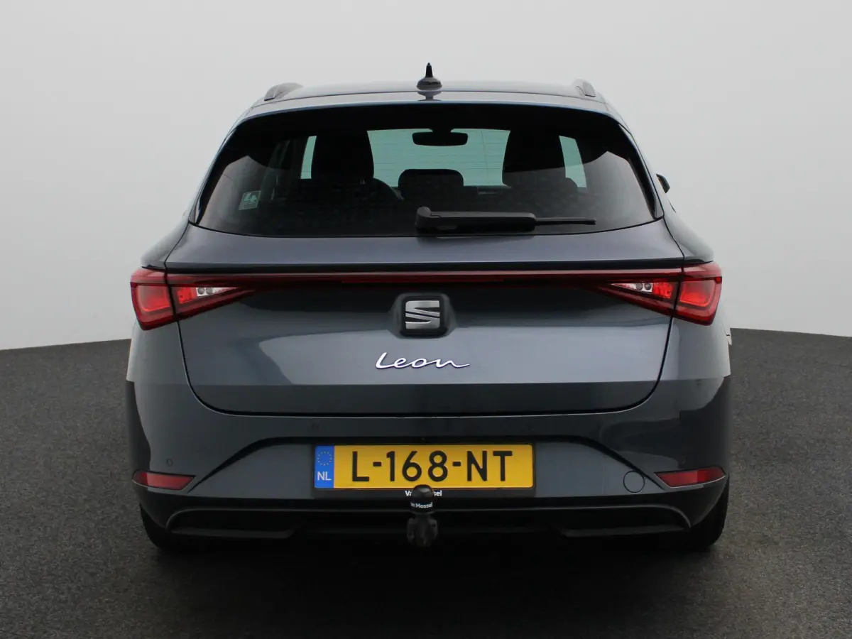 1.5 TSI Style Business Intense | Apple Carplay / Android Auto | Climate Control | Parkeersensoren | Achteruitrijcamera | Trekhaak |