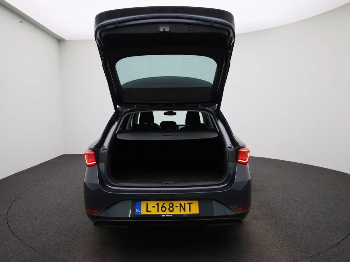 1.5 TSI Style Business Intense | Apple Carplay / Android Auto | Climate Control | Parkeersensoren | Achteruitrijcamera | Trekhaak |