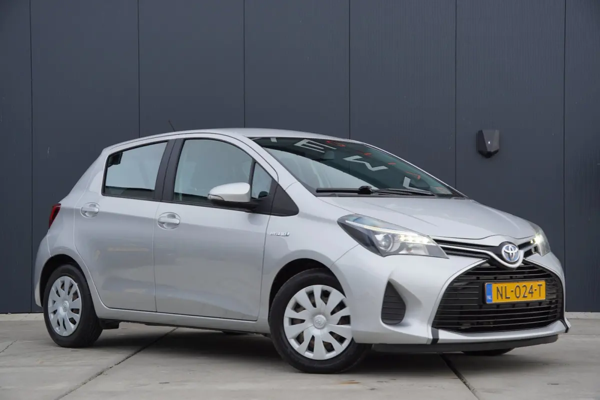 1.5 Hybrid Aspiration 2017 5 Deurs Airco Automaat Scherm Bluetooth Camera