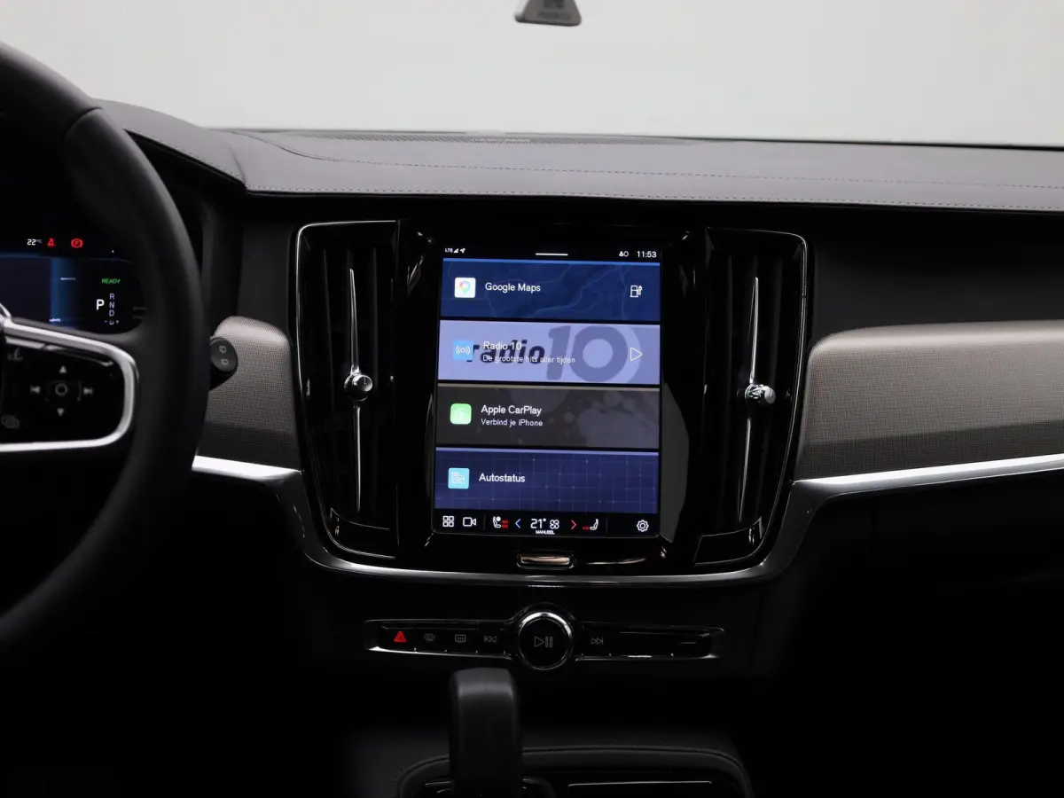 T6 PHEV Plus Dark Aut. | Apple Carplay / Android Auto | Stoelverwarming | Harman / Kardon | Stuurverwarming | Parkeersensoren | Achteruitrijcamera |