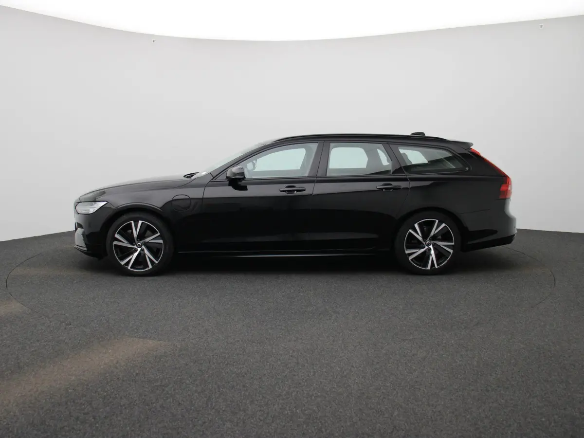 T6 PHEV Plus Dark Aut. | Apple Carplay / Android Auto | Stoelverwarming | Harman / Kardon | Stuurverwarming | Parkeersensoren | Achteruitrijcamera |