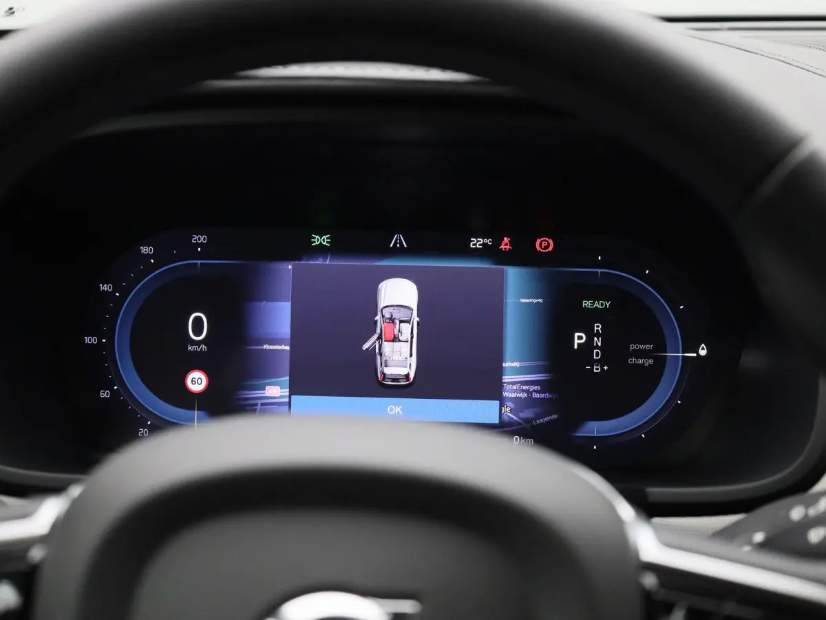 T6 PHEV Plus Dark Aut. | Apple Carplay / Android Auto | Stoelverwarming | Harman / Kardon | Stuurverwarming | Parkeersensoren | Achteruitrijcamera |