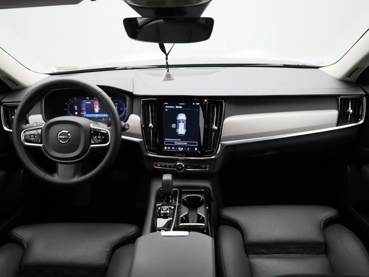 T6 PHEV Plus Dark Aut. | Apple Carplay / Android Auto | Stoelverwarming | Harman / Kardon | Stuurverwarming | Parkeersensoren | Achteruitrijcamera |