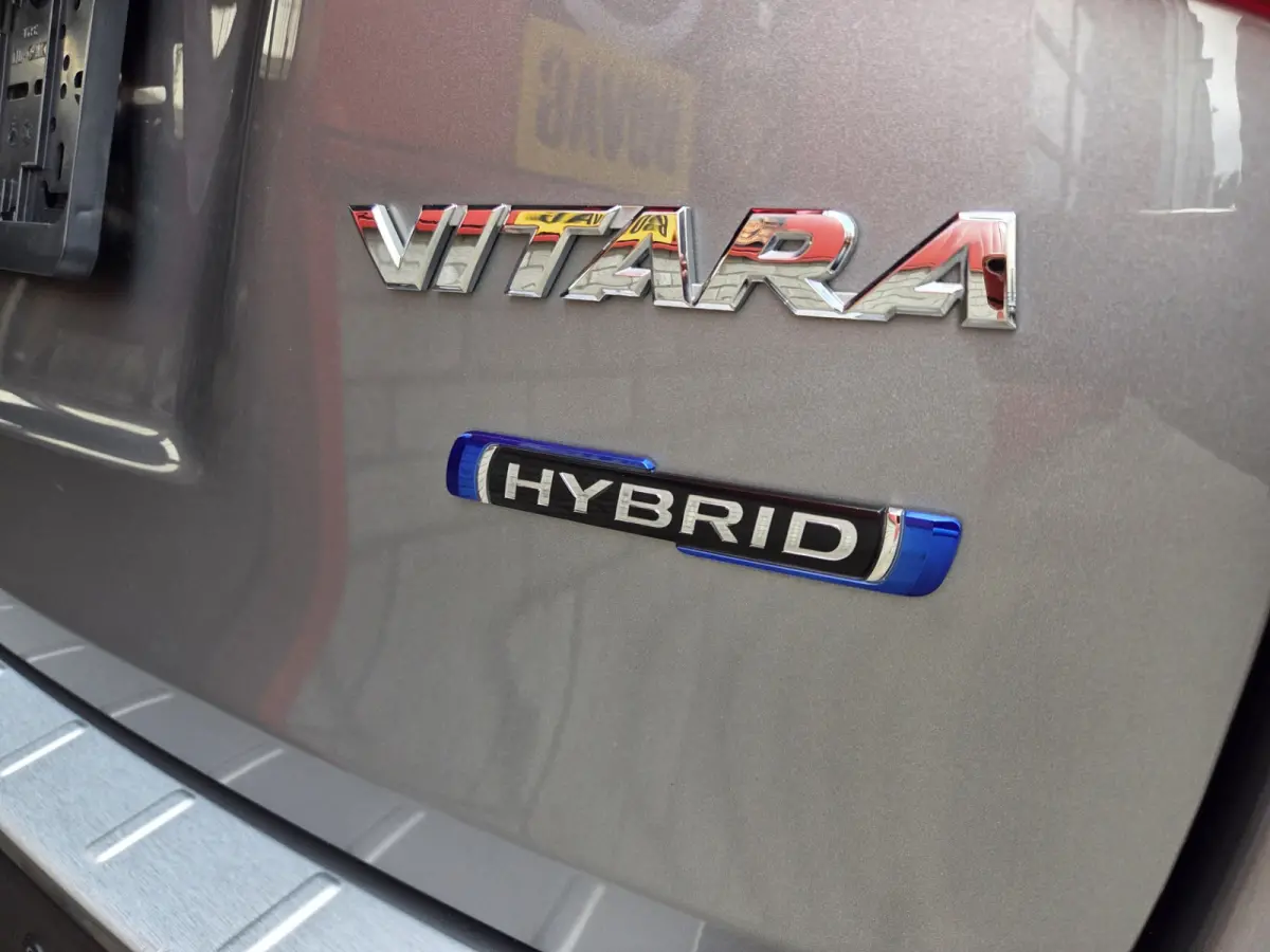 1.5 Hybrid Style Automaat/ Schuifdak/ Parkeersensoren voor + achter/ Trekhaak/ Navi/ Rijklaarprijs!