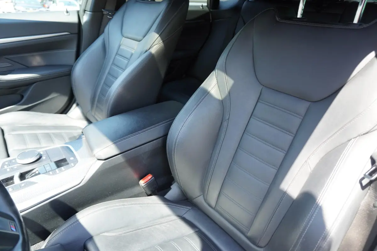 eDrive40 340pk High Executive 84 kWh | SoH 94% | M-Sport | Panoramadak | Adaptive Cruise | Stoelverwarming | Apple CarPlay