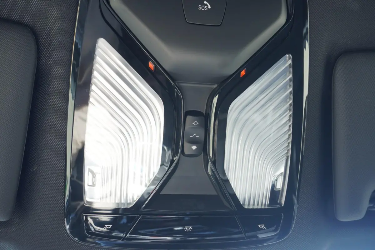 eDrive40 340pk High Executive 84 kWh | SoH 94% | M-Sport | Panoramadak | Adaptive Cruise | Stoelverwarming | Apple CarPlay