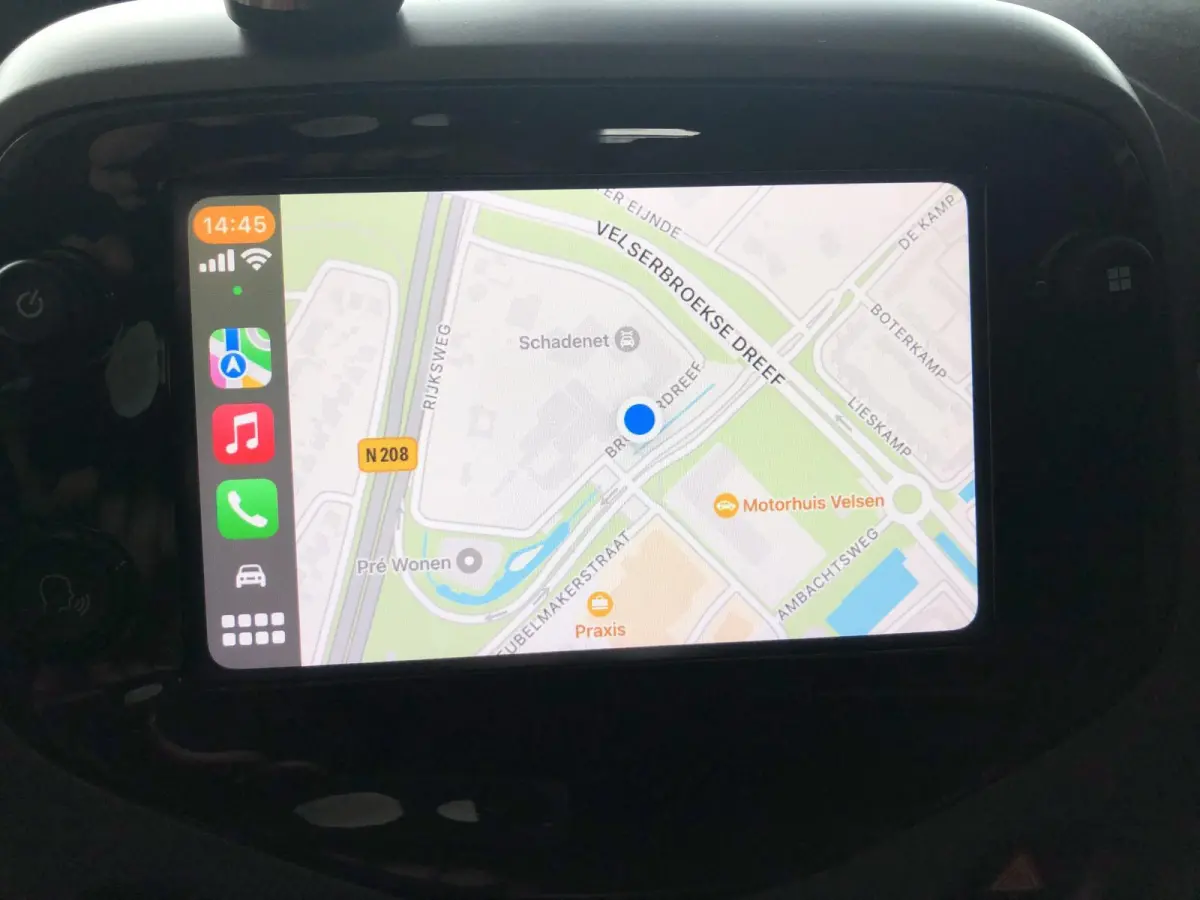 1.0 VVT-i x-play 5-drs AIRCO|APPLE/ANDROID|CAMERA|DAB|CRUISE CONTROL|BLUETOOTH|USB