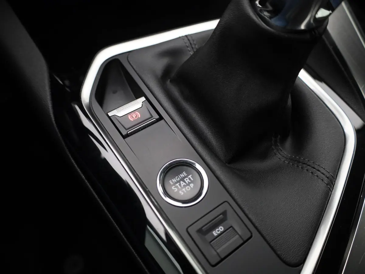 1.2 PureTech 96kW S&S Allure | Climate Control | Stoelverwarming | Achteruitrijcamera | Parkeersensoren |