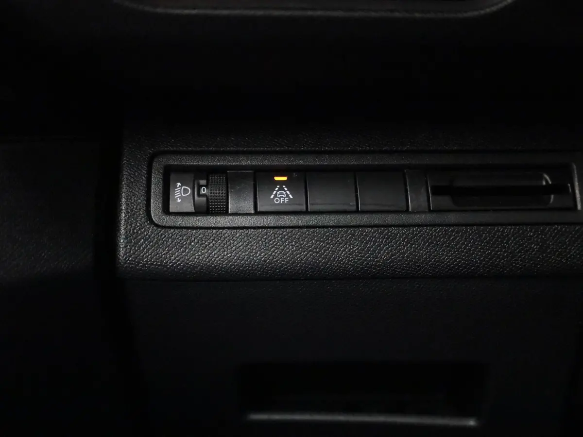1.2 PureTech 96kW S&S Allure | Climate Control | Stoelverwarming | Achteruitrijcamera | Parkeersensoren |
