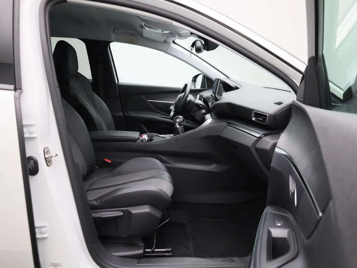 1.2 PureTech 96kW S&S Allure | Climate Control | Stoelverwarming | Achteruitrijcamera | Parkeersensoren |