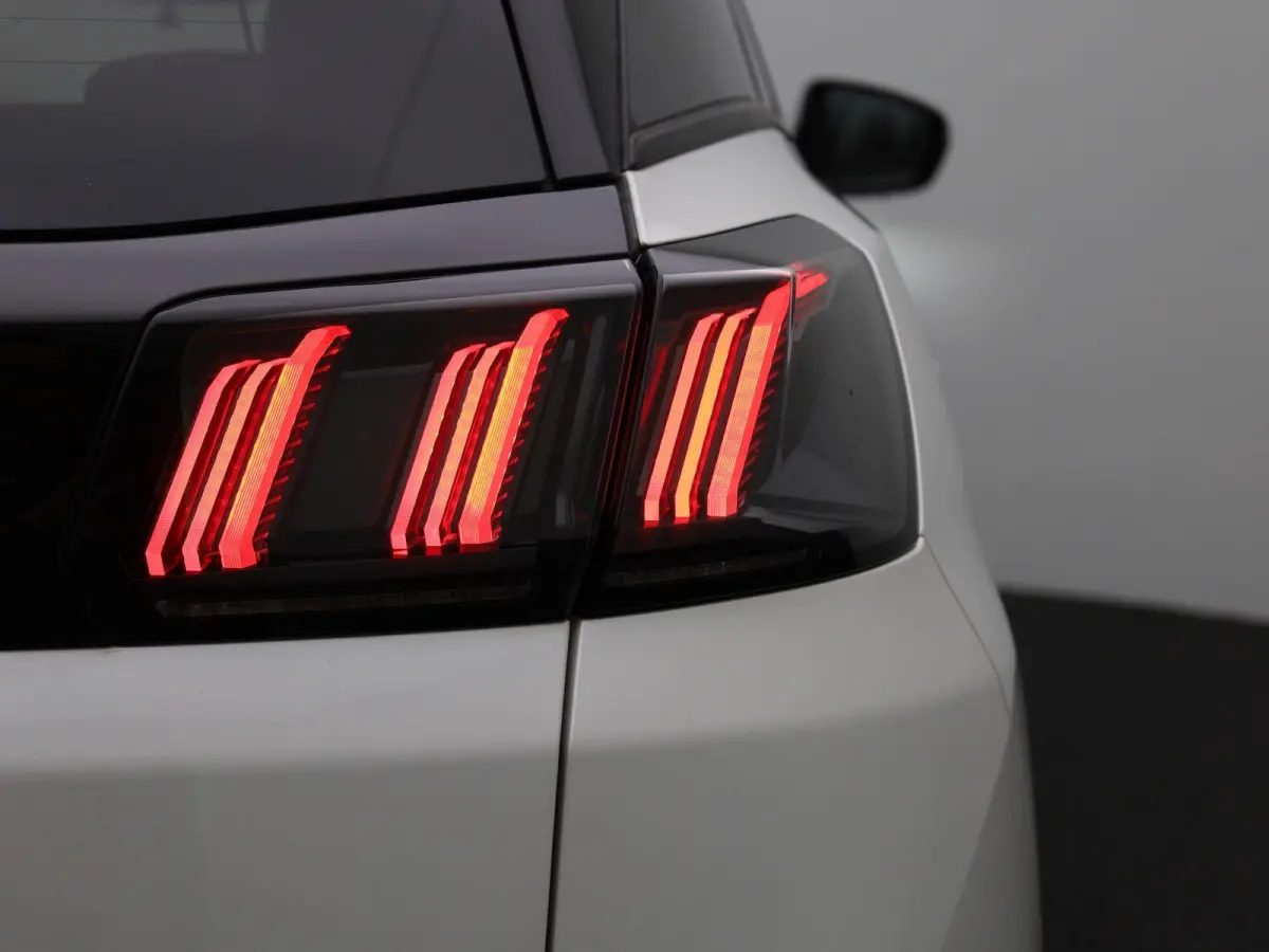 1.2 PureTech 96kW S&S Allure | Climate Control | Stoelverwarming | Achteruitrijcamera | Parkeersensoren |