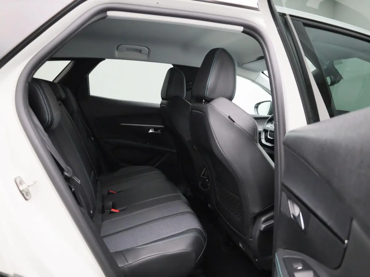 1.2 PureTech 96kW S&S Allure | Climate Control | Stoelverwarming | Achteruitrijcamera | Parkeersensoren |