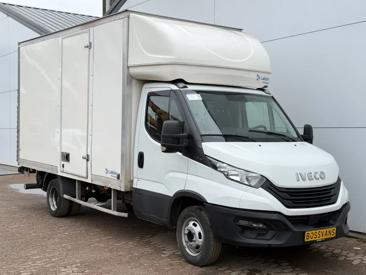 35C16 3.0 160PK Bakwagen Laadklep Zijdeur Camera Climate Control Bluetooth Meubelbak Koffer