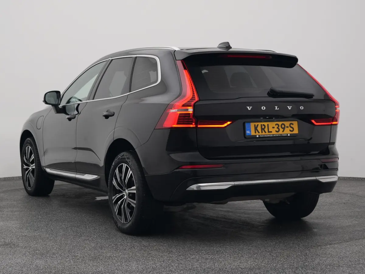 2.0 T8 Plug-in hybrid AWD Inscription | PANO | ADAPTIVE | B&W | LUCHTVERING | STOEL- EN STUURVERW.