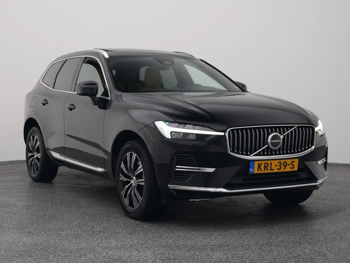 2.0 T8 Plug-in hybrid AWD Inscription | PANO | ADAPTIVE | B&W | LUCHTVERING | STOEL- EN STUURVERW.